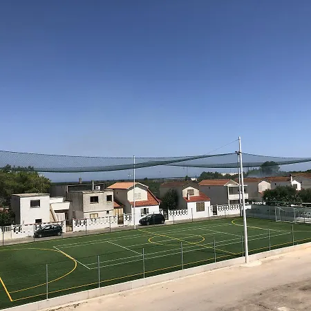 Üdülőpark Racar